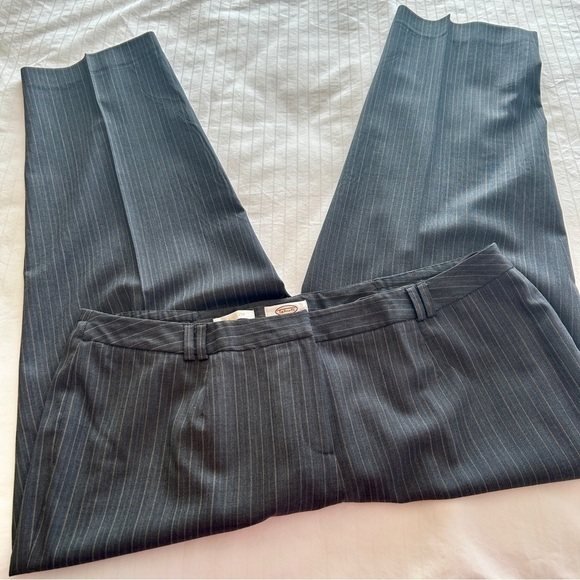 Talbots Pants Charcoal Grey Cream Pin Stripe Wool Classic Plus size 18 W Petite - Picture 7 of 15